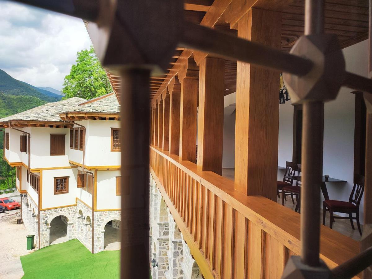 Guest Mansion, Гостински Палат Rostusa Exterior foto