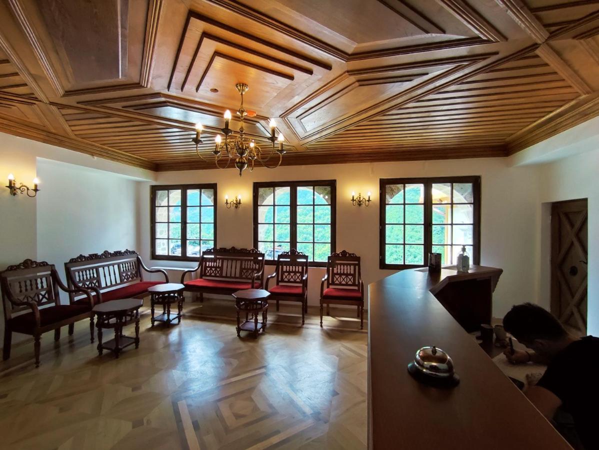 Guest Mansion, Гостински Палат Rostusa Exterior foto