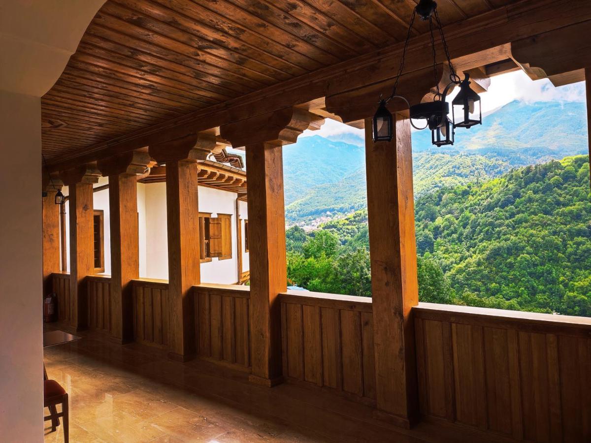 Guest Mansion, Гостински Палат Rostusa Exterior foto
